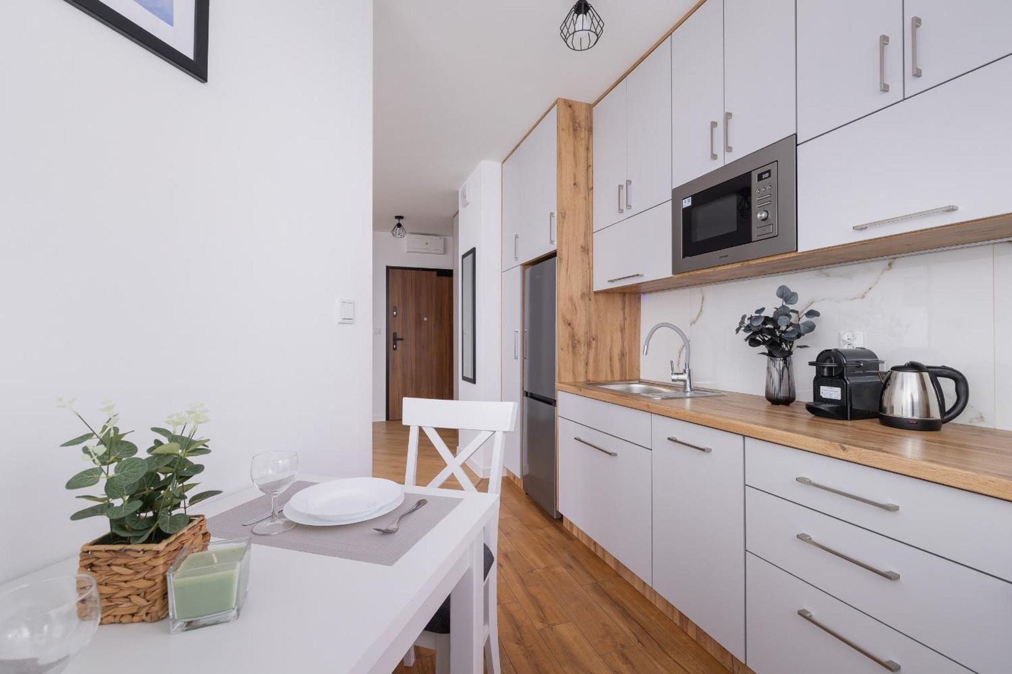 Modern Apartment With Parking Near Tauron Arena By Rent Like Home Krakow Ngoại thất bức ảnh
